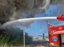 *حيفا: اندلاع حريق بمجمّع للخردة في حوف شيمن* 