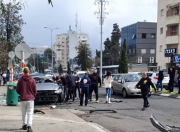 أصيب 3 أشخاص بجروح وصفت حالة أحدهم بالخطيرة في انفجار سيارة بمدينة حيفا