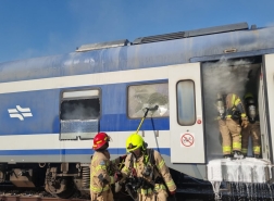 حيفا- إندلاع حريق في عدة عربات للقطار