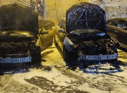 حيفا:اندلاع حريق في عدد من السيارات فجر اليوم