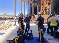 حيفا: تخليص عامل يعمل على رافعة بارتفاع ٤٠ مترا