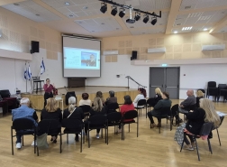 نوستالجيا وحوار: بيت هايني يستضيف سامية عرموش في نقاش حول أفلام الجمعة الخالدة