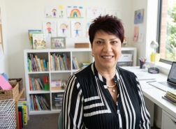 أطفالنا في مهب الأزمات: كيف نبني جسور الأمان النفسي؟