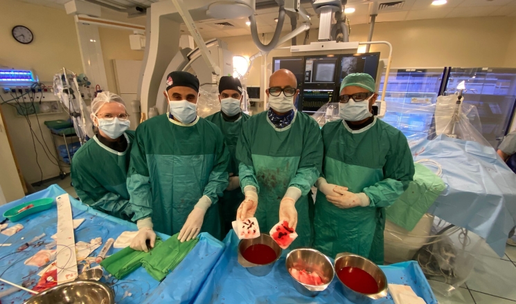 بسرعة البرق: أطباء الكرمل يسحبون جلطات رئوية عملاقة بتقنية INARI وينقذون حياة مريضين