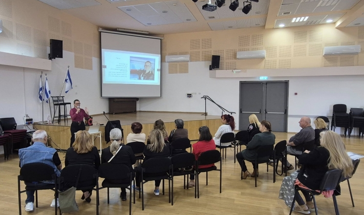 نوستالجيا وحوار: بيت هايني يستضيف سامية عرموش في نقاش حول أفلام الجمعة الخالدة