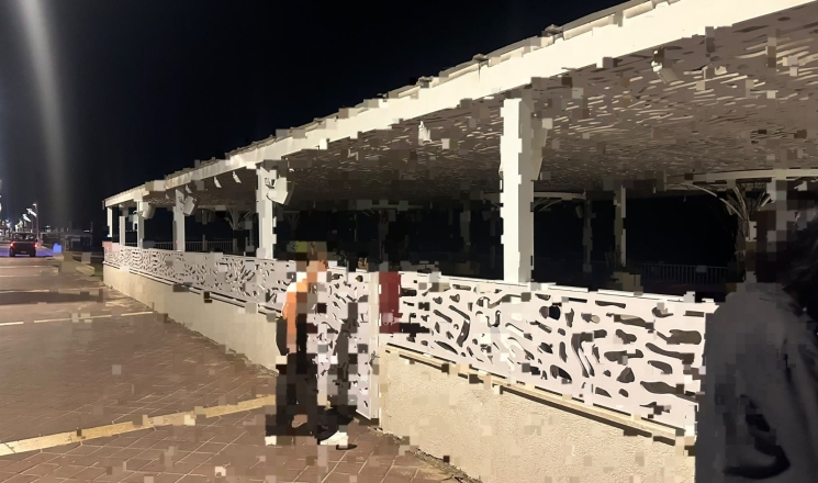 شرطة محطة حيفا تغلق مطعماً معروفاً على شاطئ البحر في المدينة