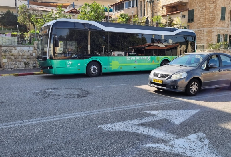 حيفا:مركز مساواة يطالب بتعزيز خدمات النقل من حي الحليصة إلى مدارس عباس